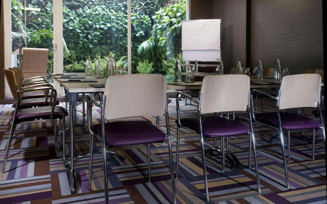 100 Luxury Suites by Preferred