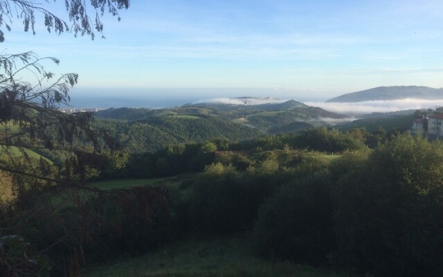 Surf Camp San Sebastian Partyhostel