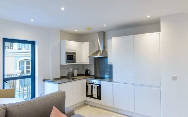 Brand New Luxury 2 Beds Apartment at The Residence-hosted by Sweetstay