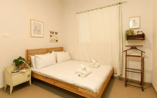 Beachside 3-BR Apt Perfect for Families