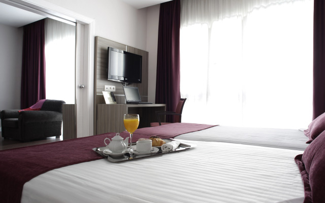 Hotel Serrano