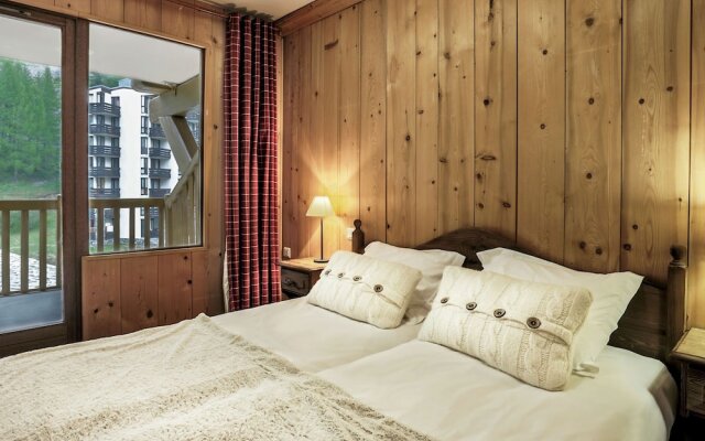 Savoyards and rustic apartment in the heart of Val d'Isère