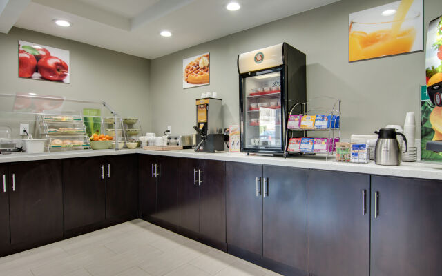 Quality Inn & Suites Athens University Area