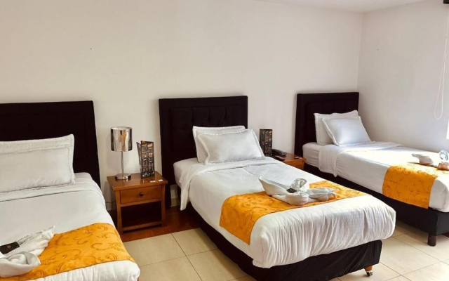 Studio House Hotel