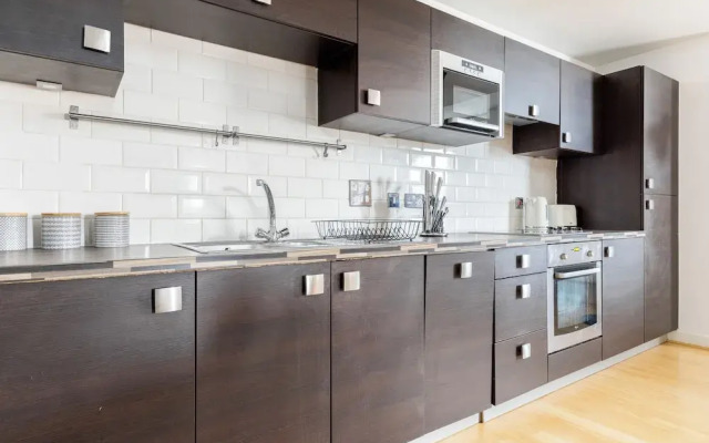 Spacious 2 Bed Apartment in Dalston
