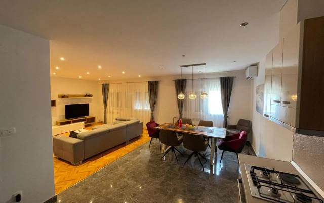 Apartment GREY