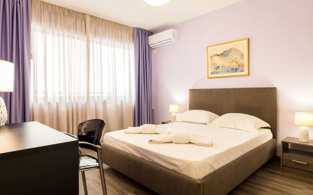 Exceptionally located apartment in Plaka