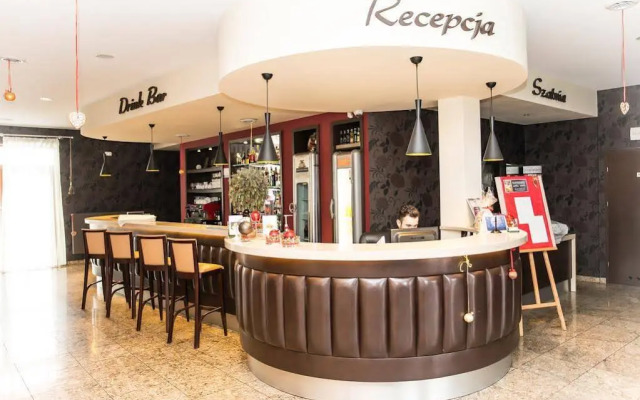 Hotel Cztery Pory Roku