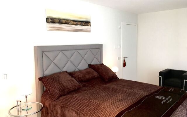 SUITES & SPA Hotel