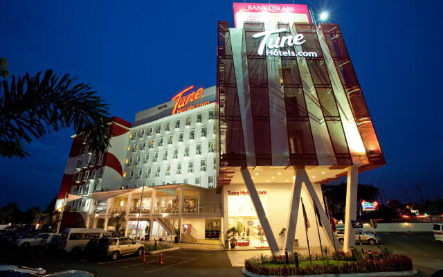 Tune Hotel - Danga Bay, Johor