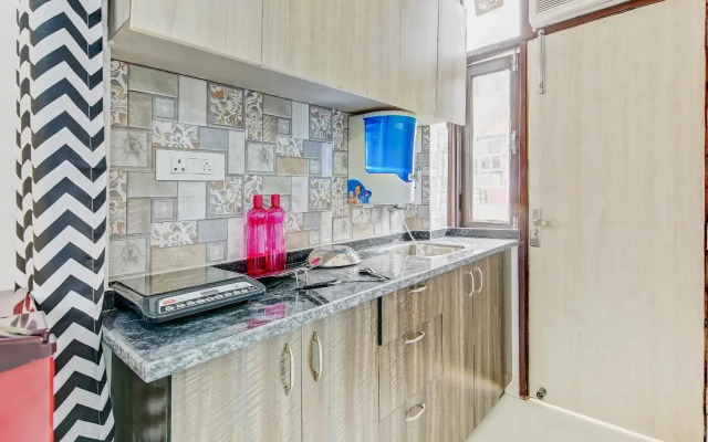 OYO Home 28827 Design Studio Huda City Center