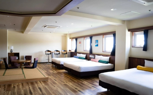 Rycom Crystal Hotel