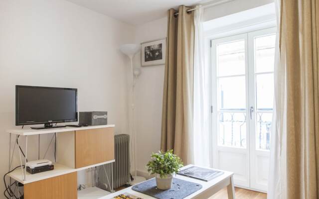 Rent4Rest Bairro Alto Charming Apartment