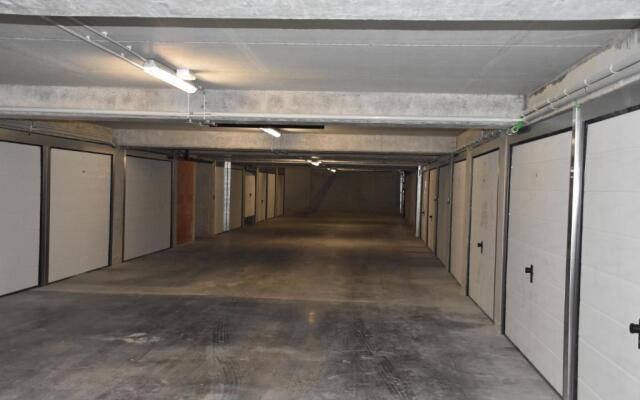 Lichtrijk 2-slaapkamerappartement met zeezicht en gratis parking