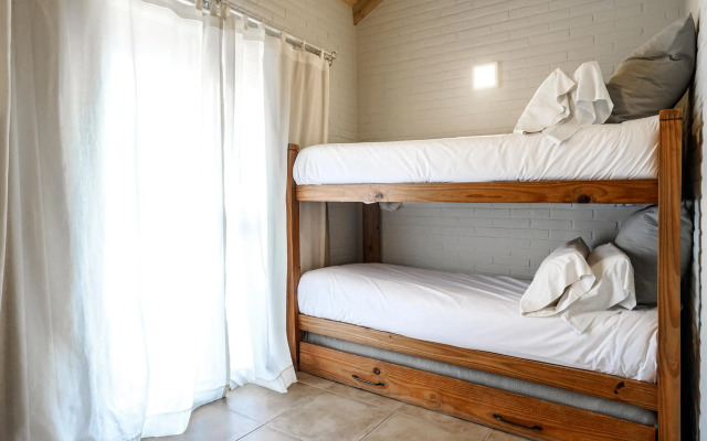 Valeria House Apart
