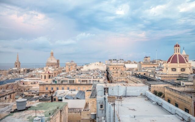 Valletta South Street Apartment