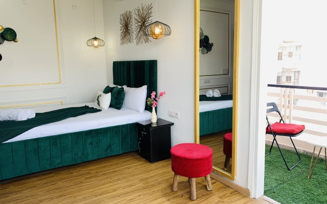 BluO Studio Noida - Balcony, Terrace Garden, Gym