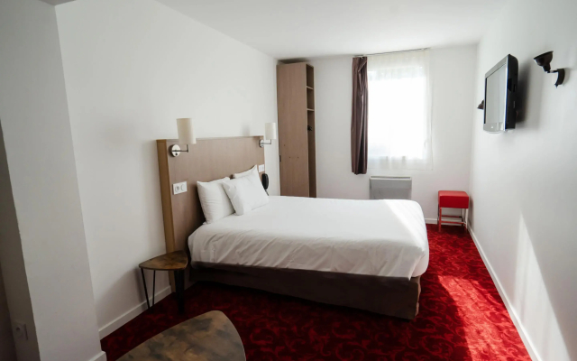 Brit Hotel Essentiel CHOLET