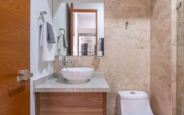 Menesse Midtown by Riviera Rentals