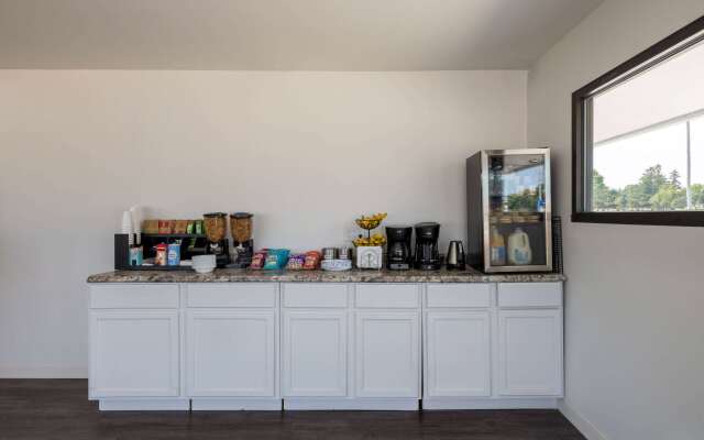 Travelodge by Wyndham Spirit Lake/Okoboji