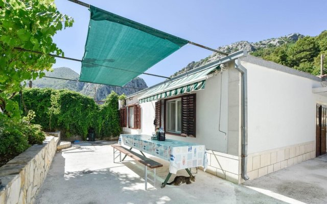 Stunning Home in Omis With Outdoor Swimming Pool, Wifi and 3 Bedrooms