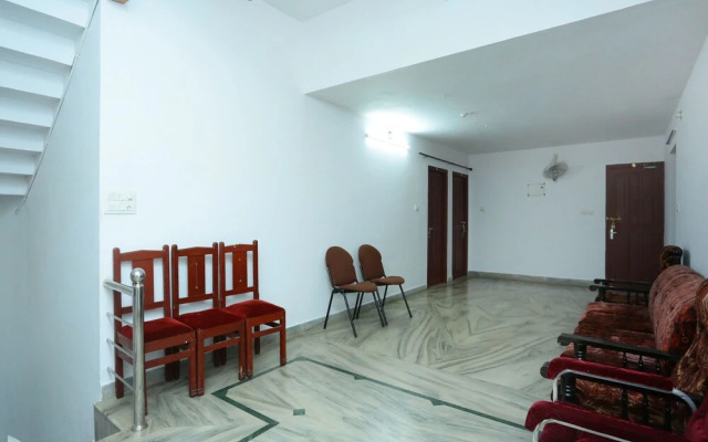 Oyo 16717 Sreekrishna Kailas Inn