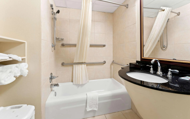 Best Western Riverside Inn