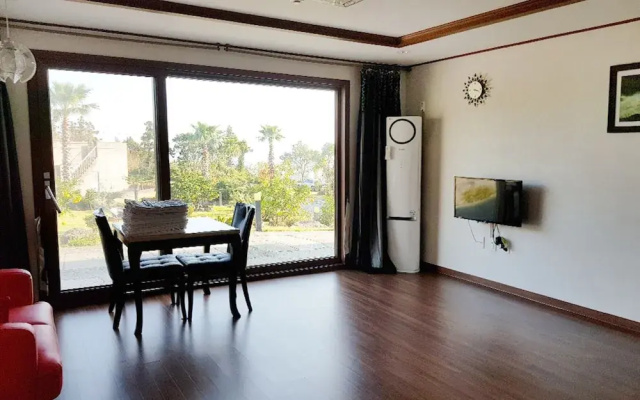 Jeju Dongho Pension and Guest House
