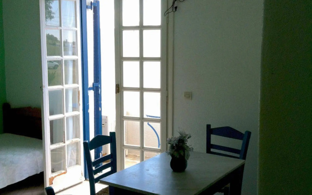 Free Sun Rooms and Apartments
