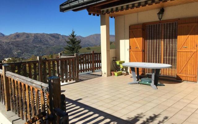 Chalet Albiez-Montrond, 4 pièces, 8 personnes - FR-1-618-10