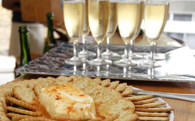 Shayamanzi Houseboats