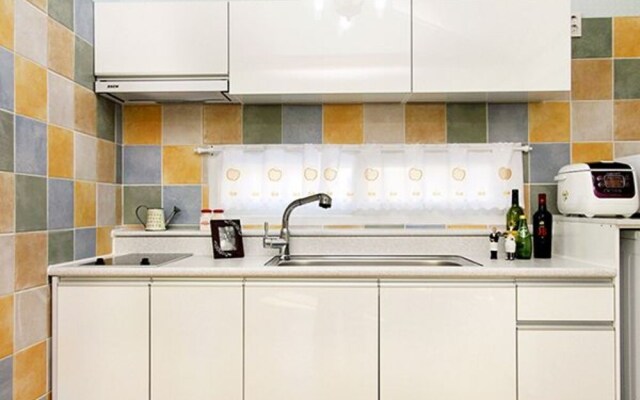 Danyang Dutch Windmill Town Pension