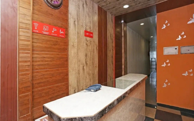 Hotel Queen Palace By OYO Rooms