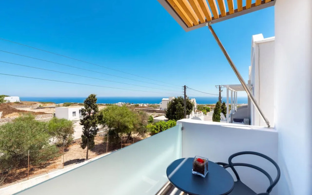 Deluxe Suites Santorini