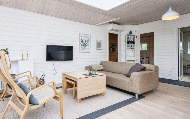 6 Person Holiday Home in Borkop