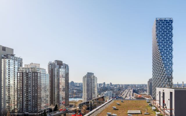 Grand Park Hotel & Suites Downtown Vancouver, Ascend Hotel Collection