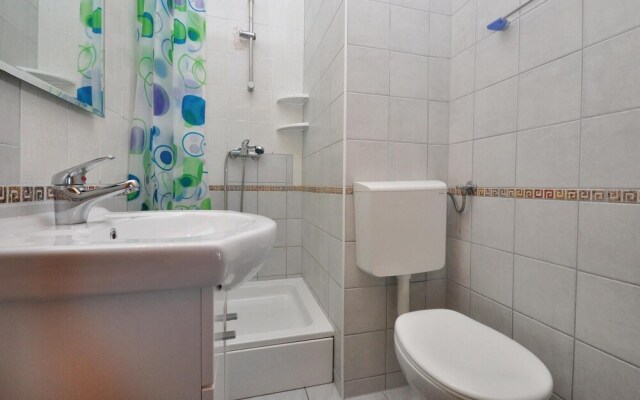 Beautiful Apartment in Omis With 3 Bedrooms