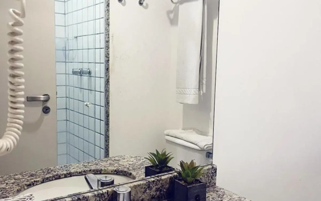 Bristol Praia do Canto