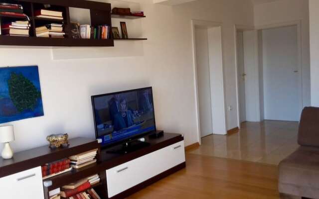 Luxurious 3-Bed Penthouse with Stunning View