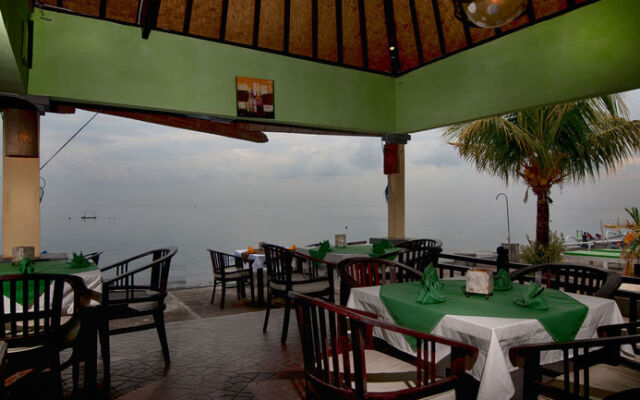 Amed Beach Resort