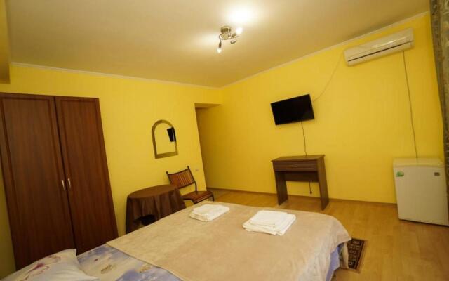 Aleandr Hotel