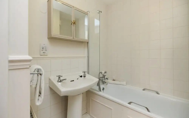 Chiswick Views & Space Elegant 3bdr Duplex With Parking