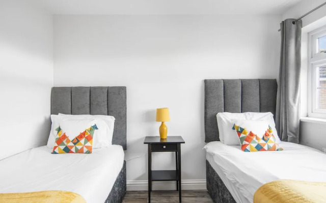Beautiful Gravesend 3 Beds by Jada Homes