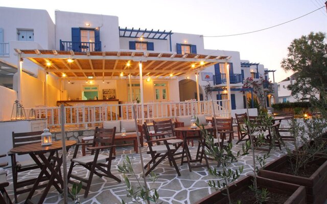 Paros Inn Hotel