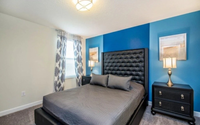 9040sd - 8 Bedroom Villa by Redawning