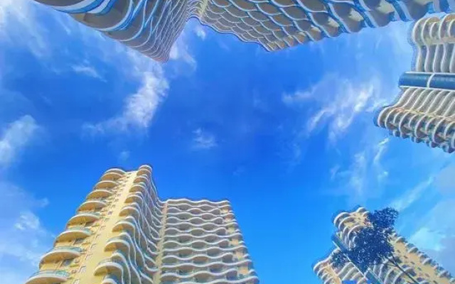 Dongshan Nuan. Island Design Seaview Beautiful Suites