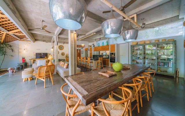 Villa Teman-Luxury 4BR Villa in Seminyak