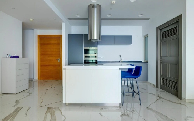 Super Luxury Apartment in Tigne Point, Amazing Ocean Views