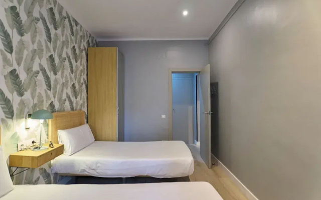 Gaia Fira rooms