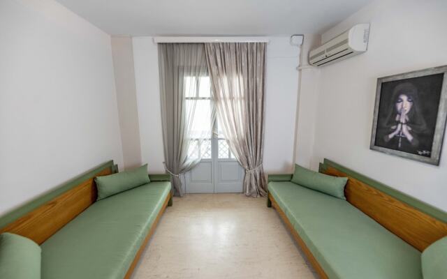 Helen Suites